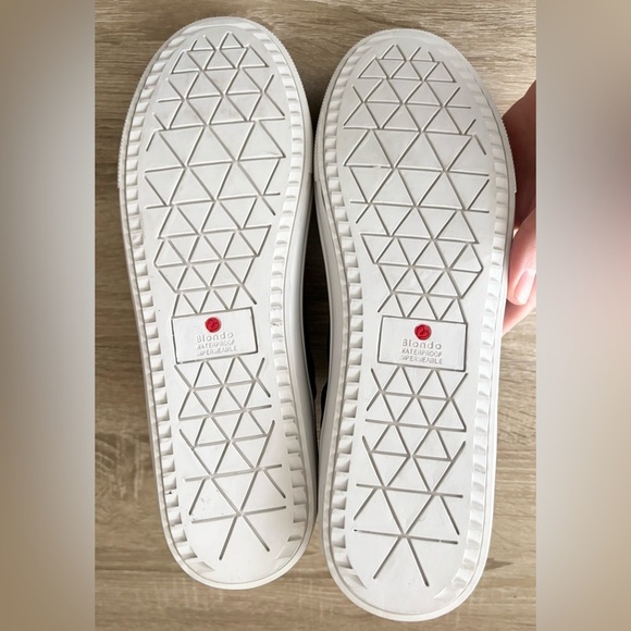 Blondo Gennie Waterproof Black Slip On Boot Sneakers - Picture 6 of 6